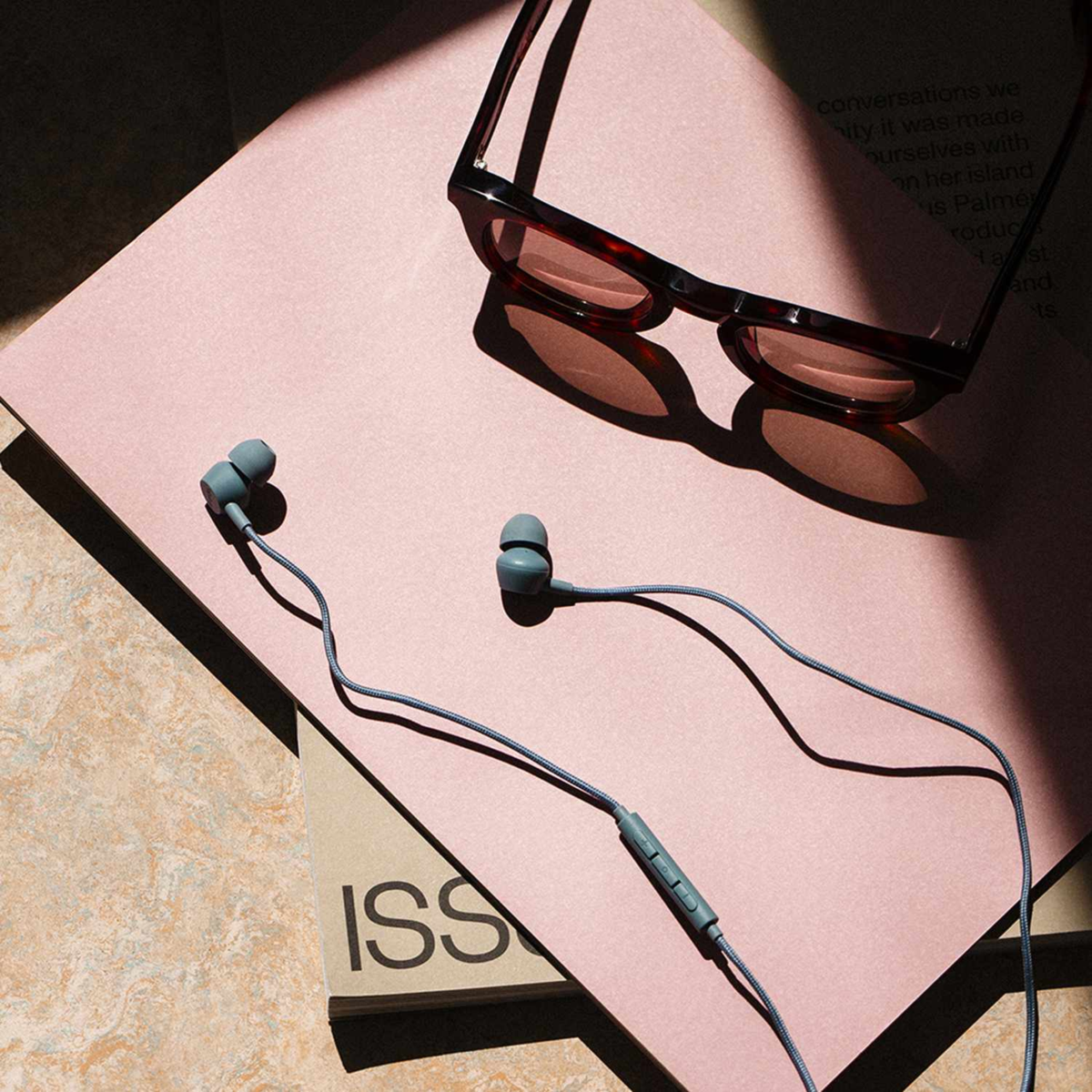 Sudio - V3 Wired Earbuds Blue