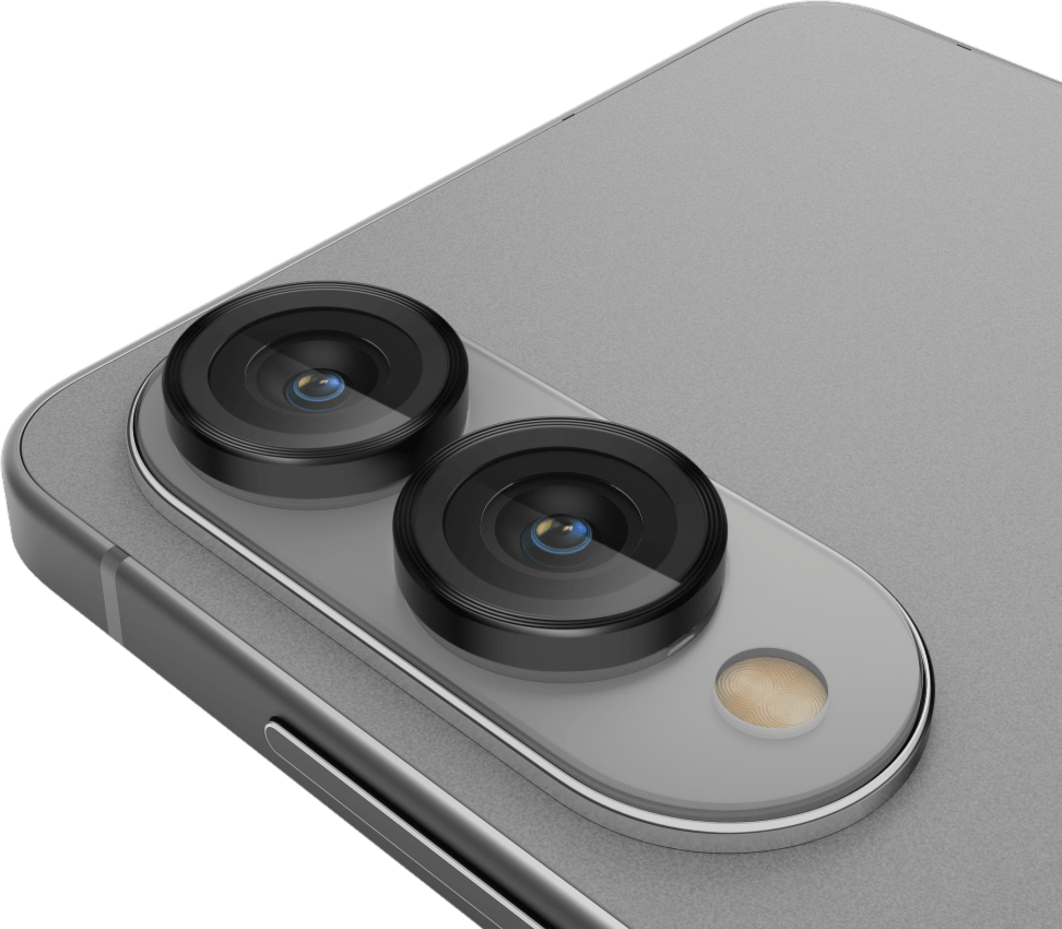 Keep the camera lens on your device in tip top shape with the Case-Mate Aluminum Ring Glass Lens Protector.