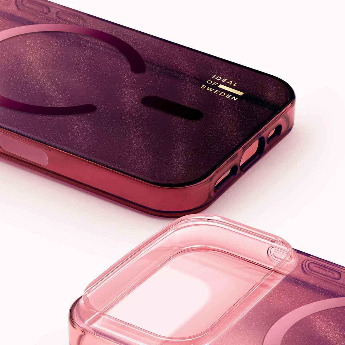 Ideal of Sweden IDCLCMSBI2561P564 Étui Glitter Glow MagSafe Cherry Lacquer pour iPhone 17 Pro