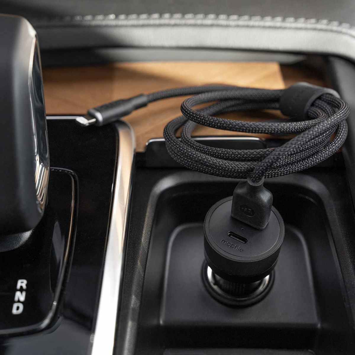 <p>Mophie's 42W Dual USB-A & USB-C PD Car Charger can simultaneously charge two devices, delivering up to 42W of shared power with one USB-A and one USB-C port.</p>