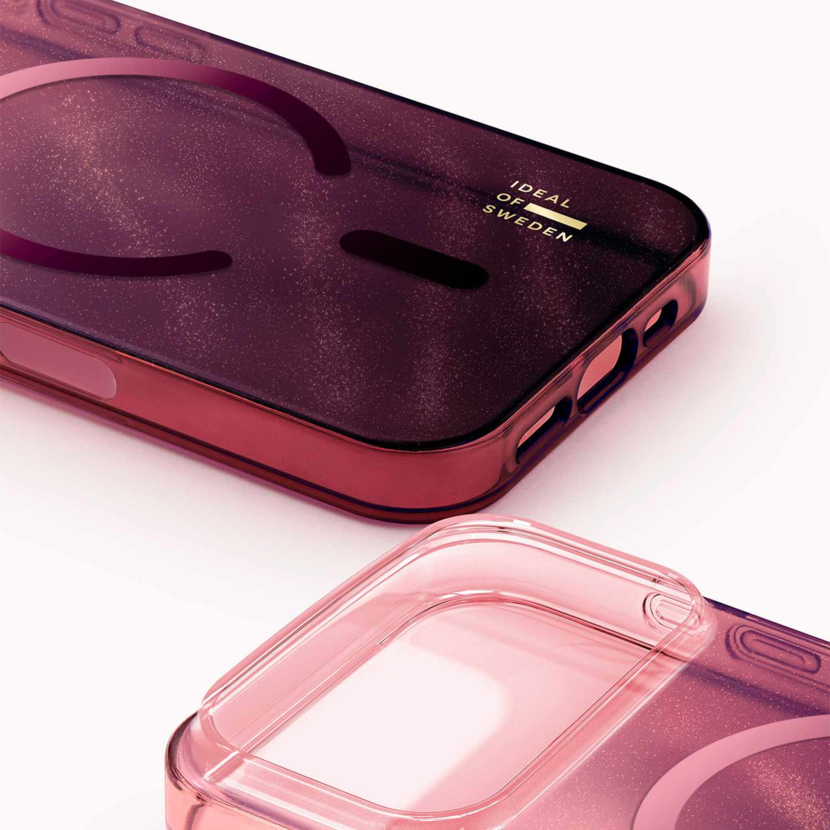 Ideal of Sweden IDCLCMSBI2567P564 Étui Glitter Glow MagSafe Cherry Lacquer pour iPhone 17 Pro Max
