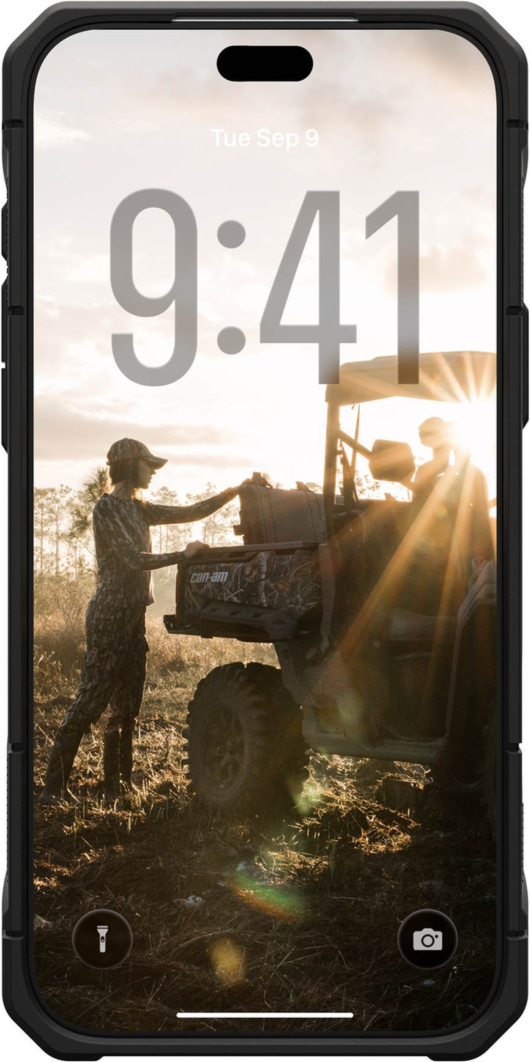 Urban Armor Gear (UAG) - Monarch Pro Case for Apple iPhone 18 Pro Max/17 Pro Max - Carbon Fiber