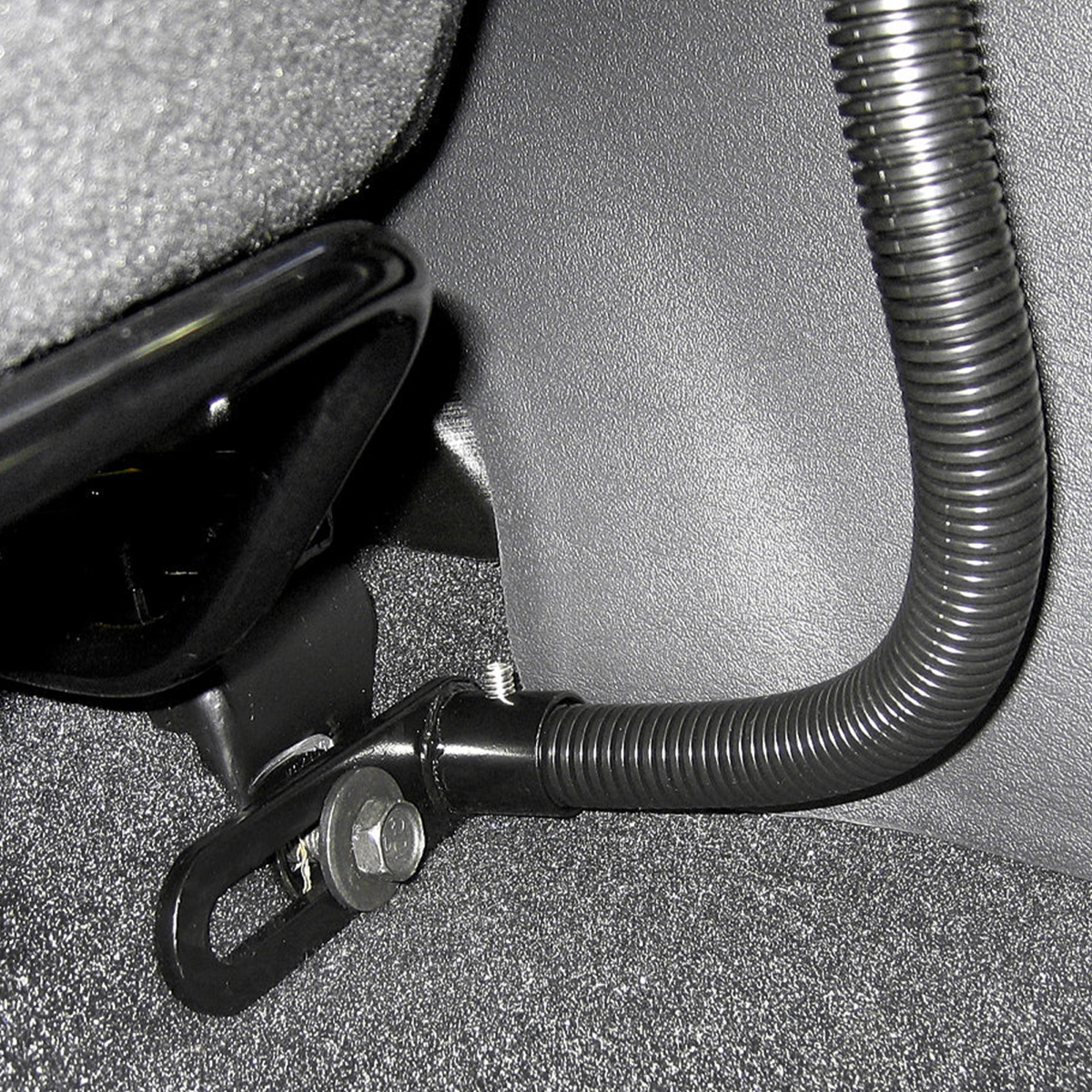 RAM Pod I Vehicle Mount with 18in. Rod and Socket Arm clear