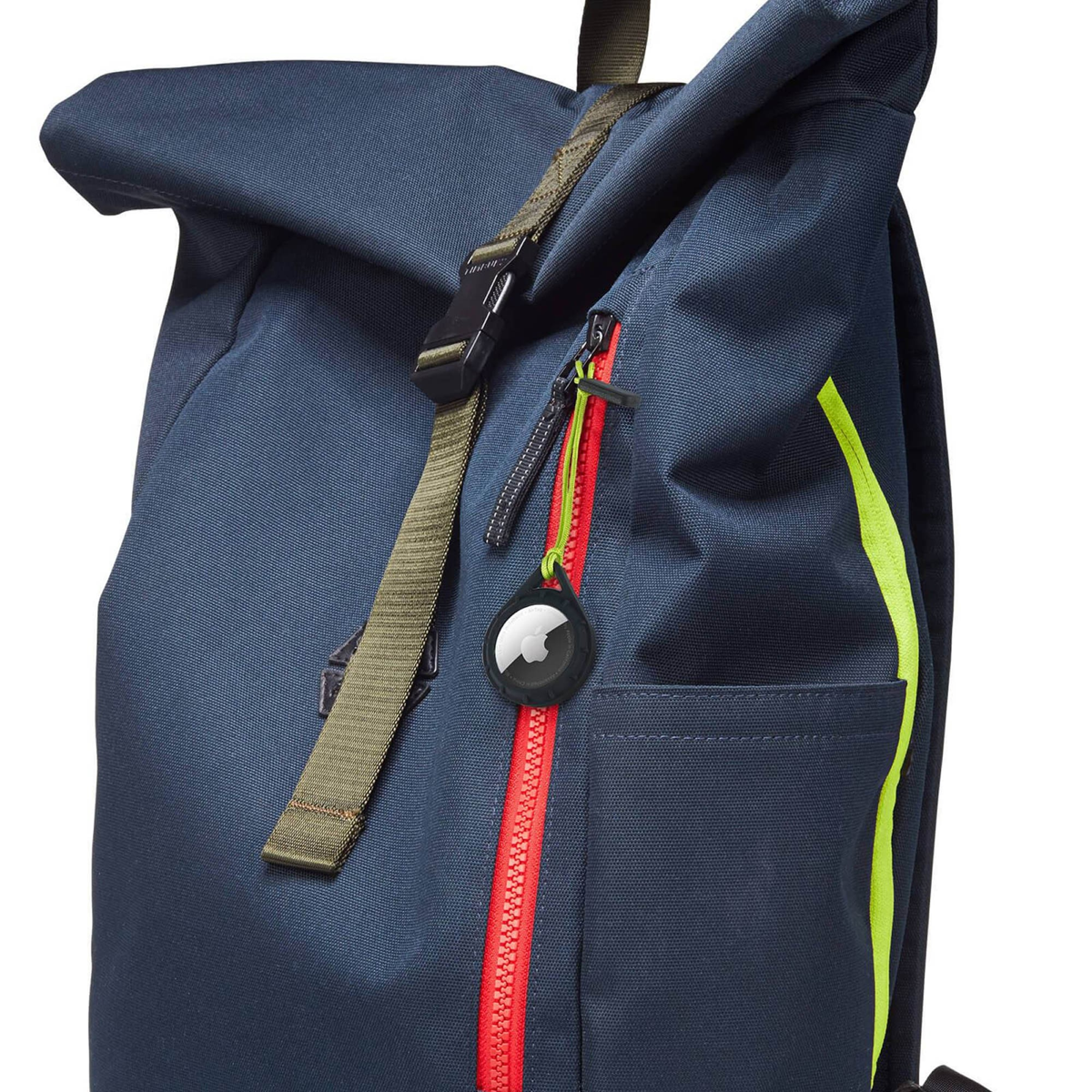 The Pelican Protector case features a heavy-duty loop and impact-absorbing shell to securely attach AirTags or Moto Tags to keys, bags, and luggage.