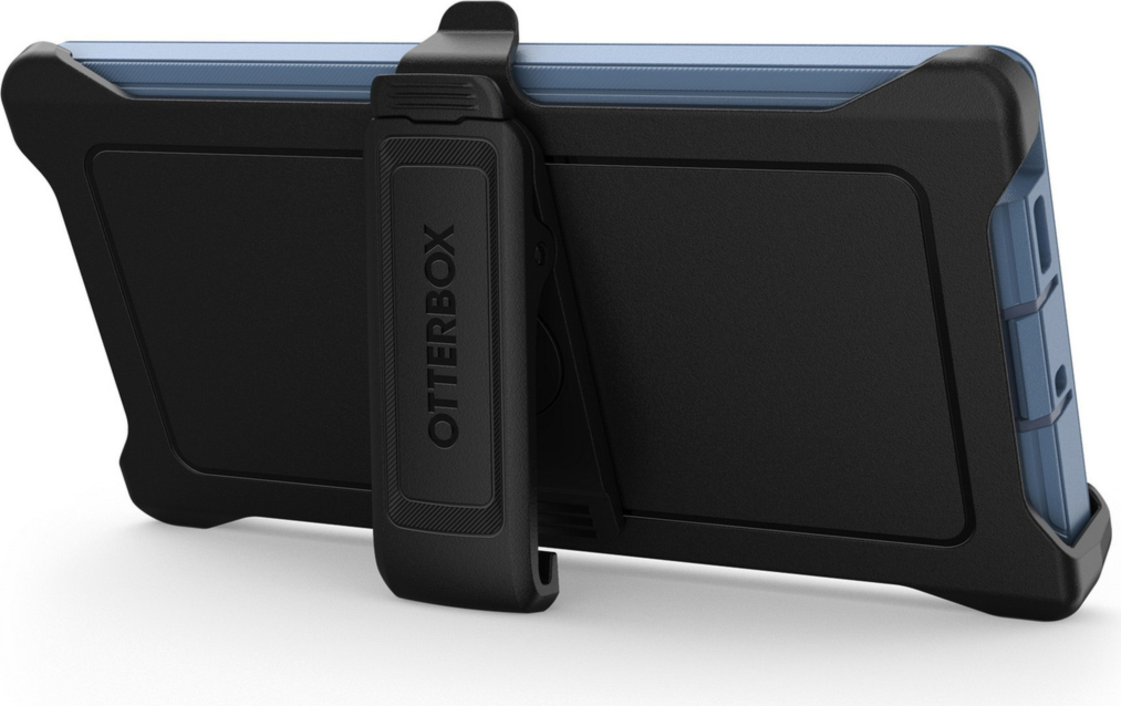 <p>Take on every adventure with confidence with the OtterBox Defender Series, the multi-layer case that deflects and absorbs impact, keeping it away from your device.</p>