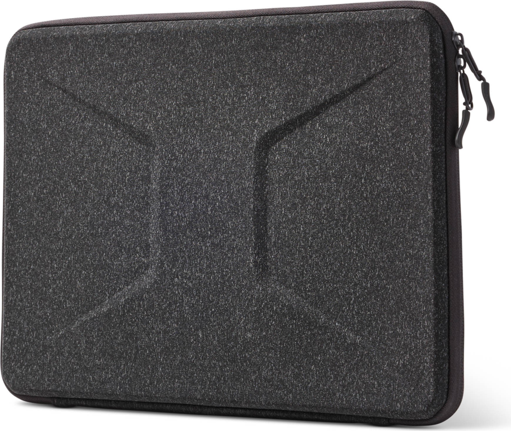 <p>The UAG Civilian Laptop Sleeve is designed to offer lightweight protection and modern style for 14” laptops.</p>