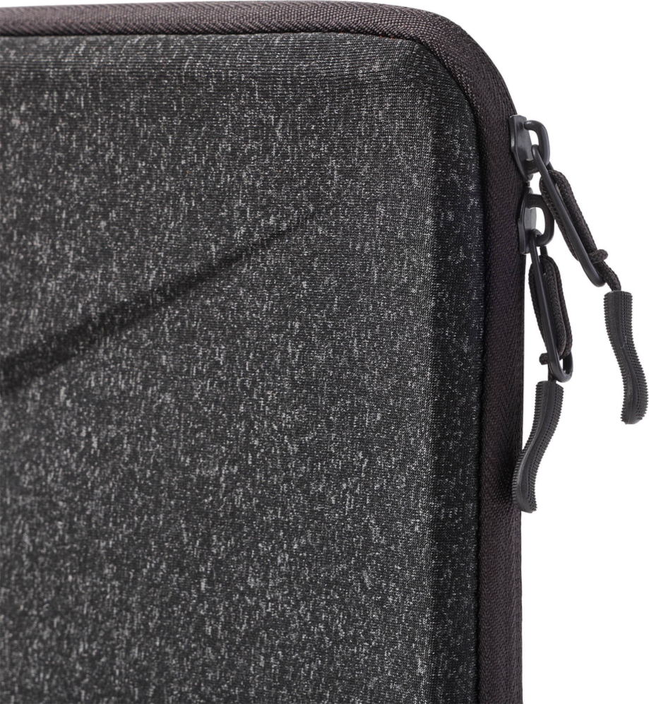 <p>The UAG Civilian Laptop Sleeve is designed to offer lightweight protection and modern style for 14” laptops.</p>