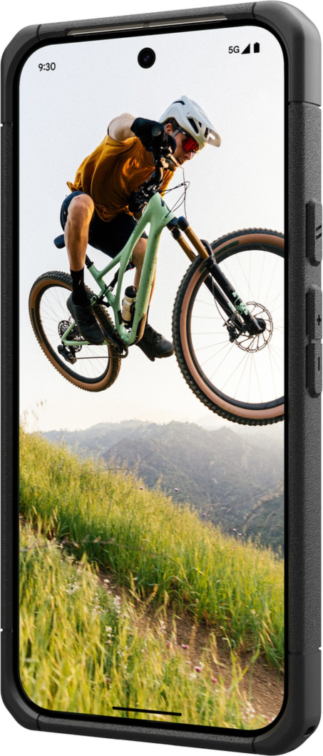 <p>Inspired by modern wanderers, the UAG Scout Series case features a featherlight composite construction of strong and durable TPU.</p>